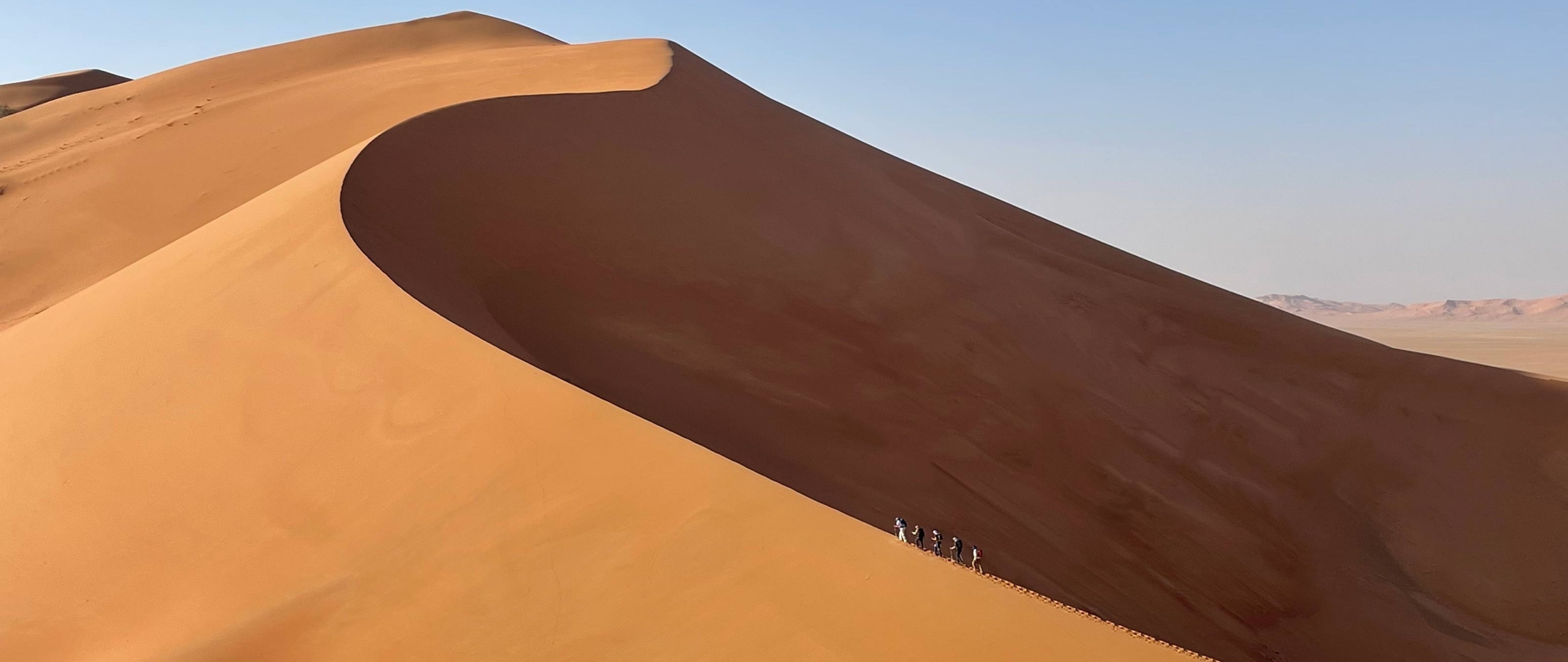 duenenwandern-in-rubalkhali-gratwanderung-puretreks