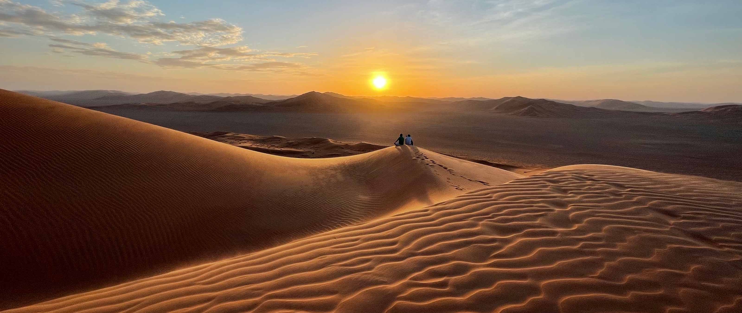 sonnenuntergang-in-der-rubalkhali-wueste-puretreks